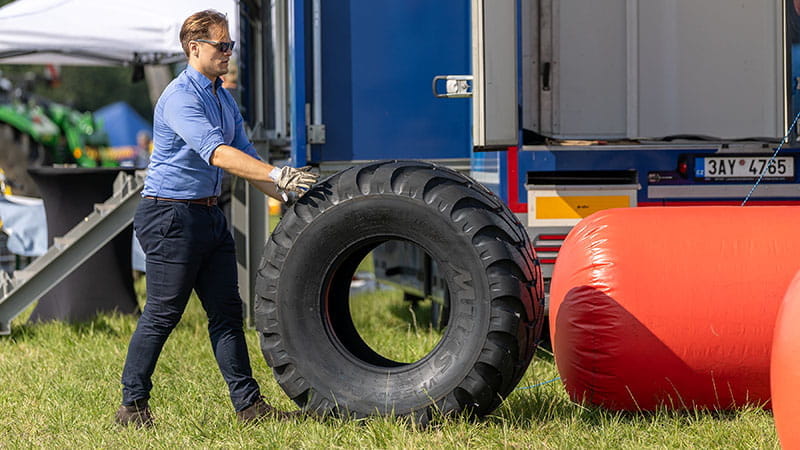 Best practices for storing agricultural tires during extended non-operational periods-1