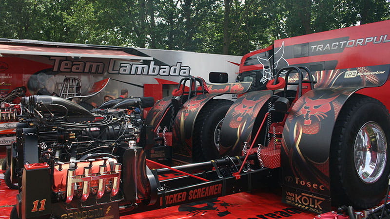 Putten-Tractor-pulling-on-the-beach-02-s