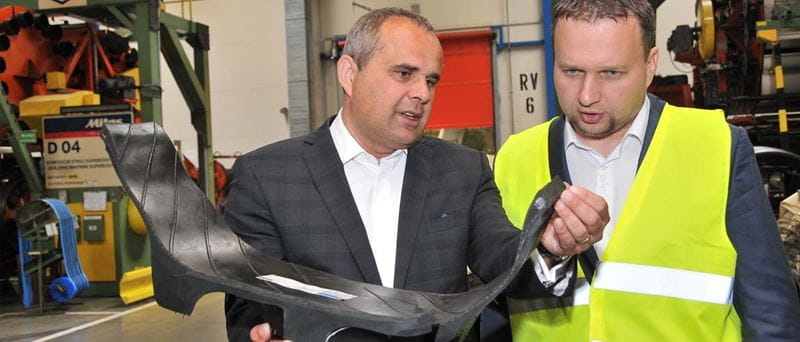 mitas-tire-manufacturing-facility-welcomes-czech-agricultural-minister