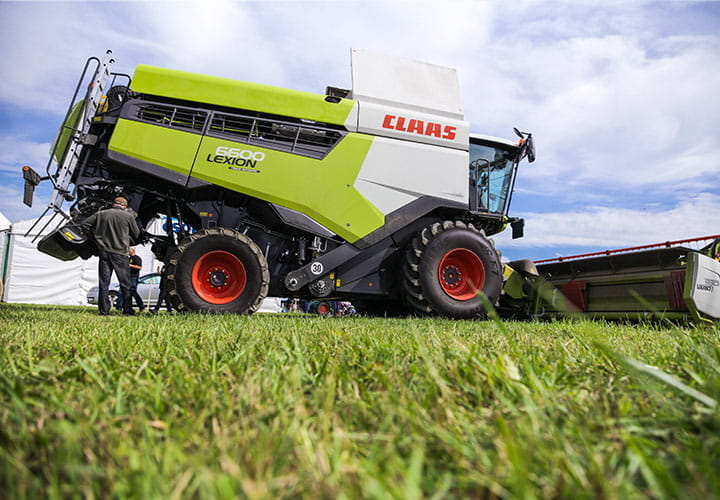 HC 3000 R- pneus pour moissonneuses - roue motrice Mitas