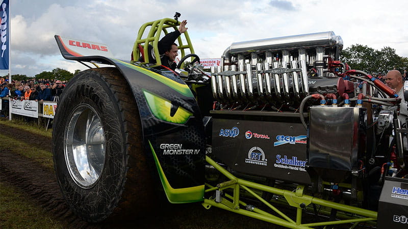 Tractor-Pulling-in-Brande-14-s